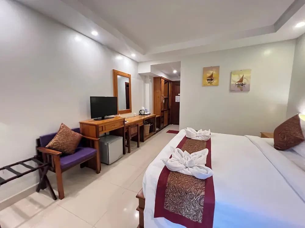 Superior Double room with balcony full double bed