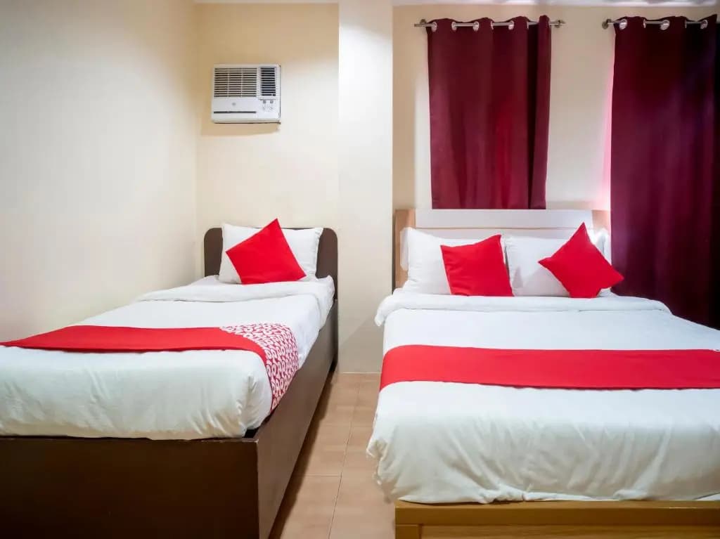 Standard Triple room
