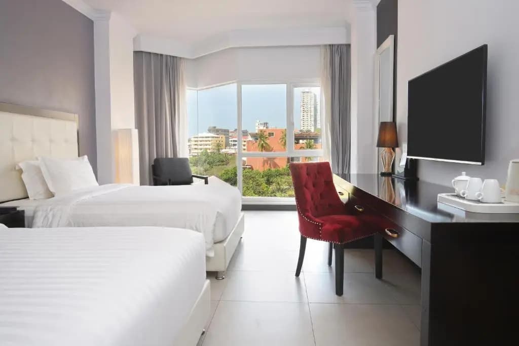 Deluxe Double room twin beds