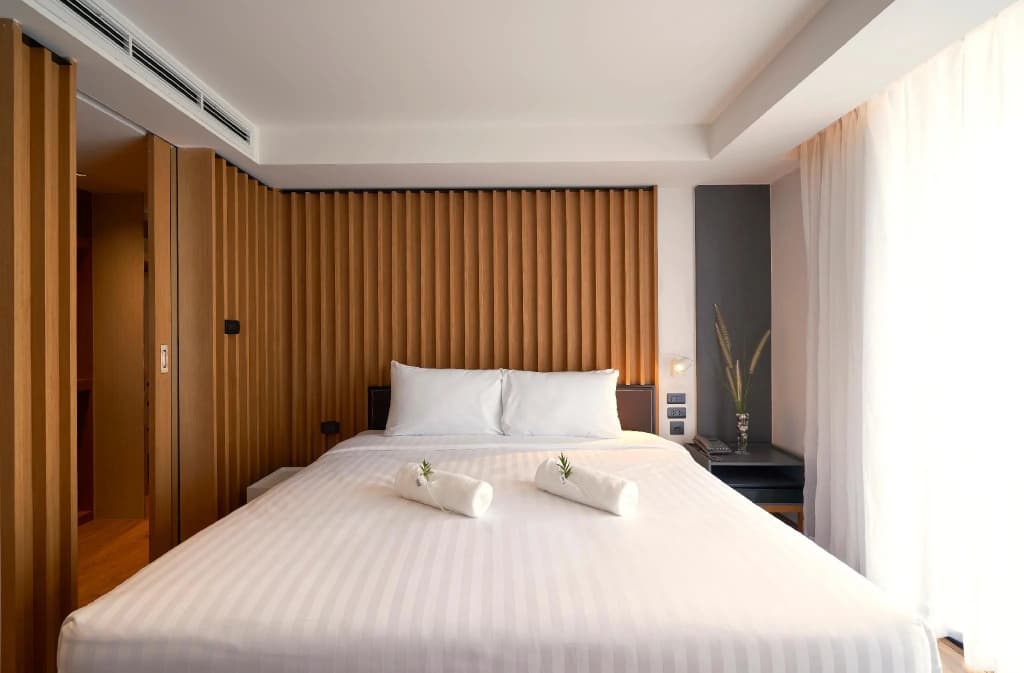Superior room with city view