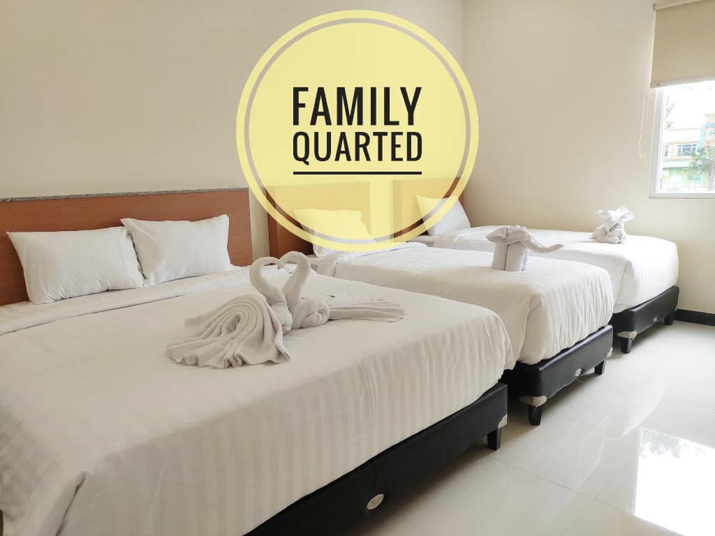 Standard Quadruple Family room