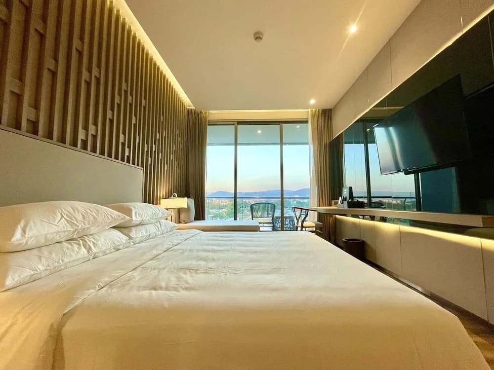 Deluxe Double room with mountain view full double bed
