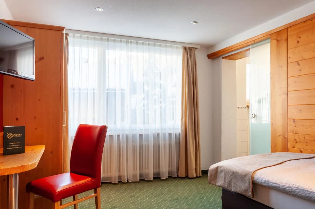 Comfort room