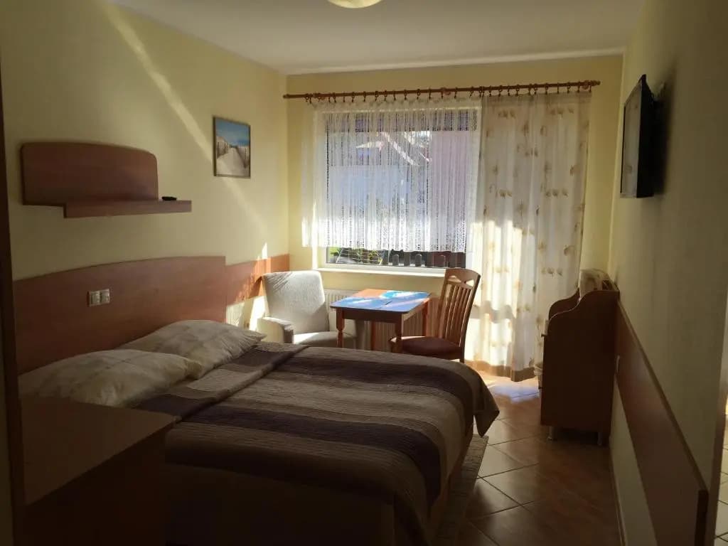 Standard Double room with balcony full double bed