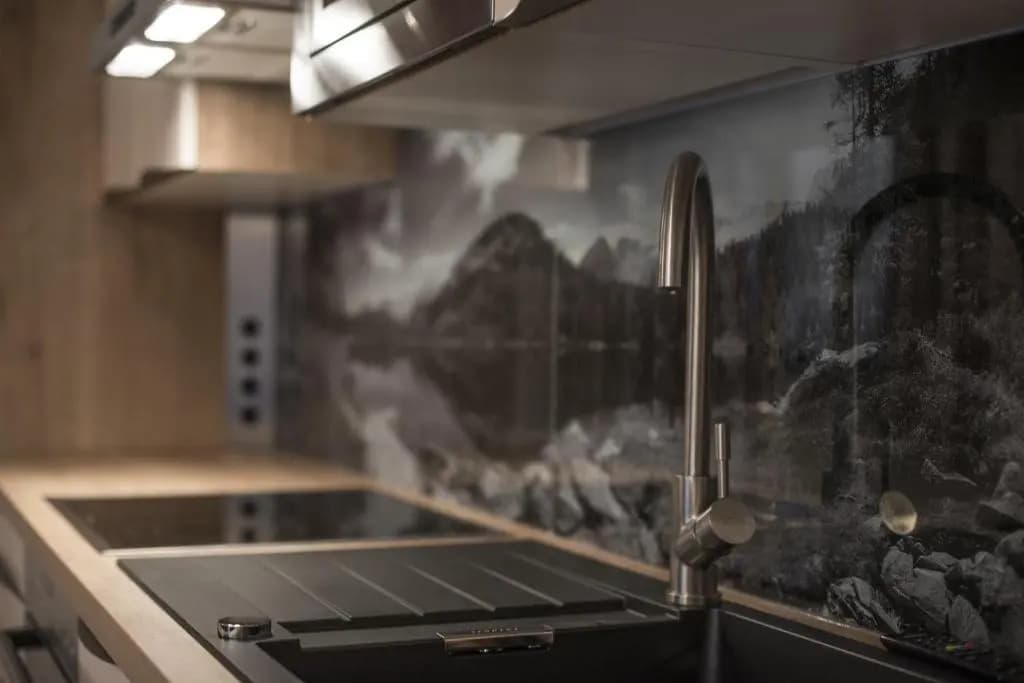 Apartment with mountain view