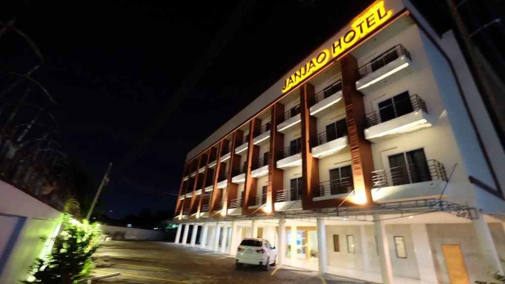 Hotel photo 1