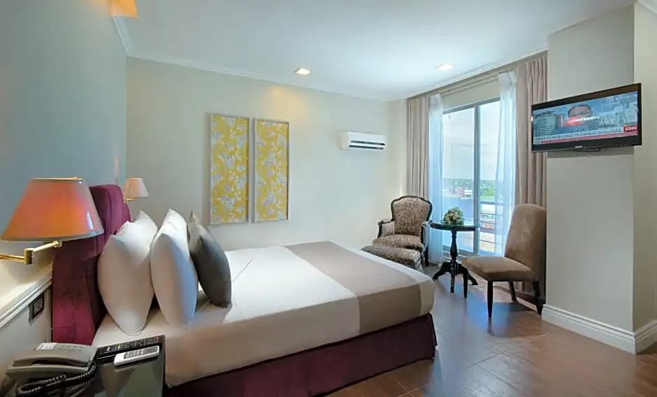 Premier room