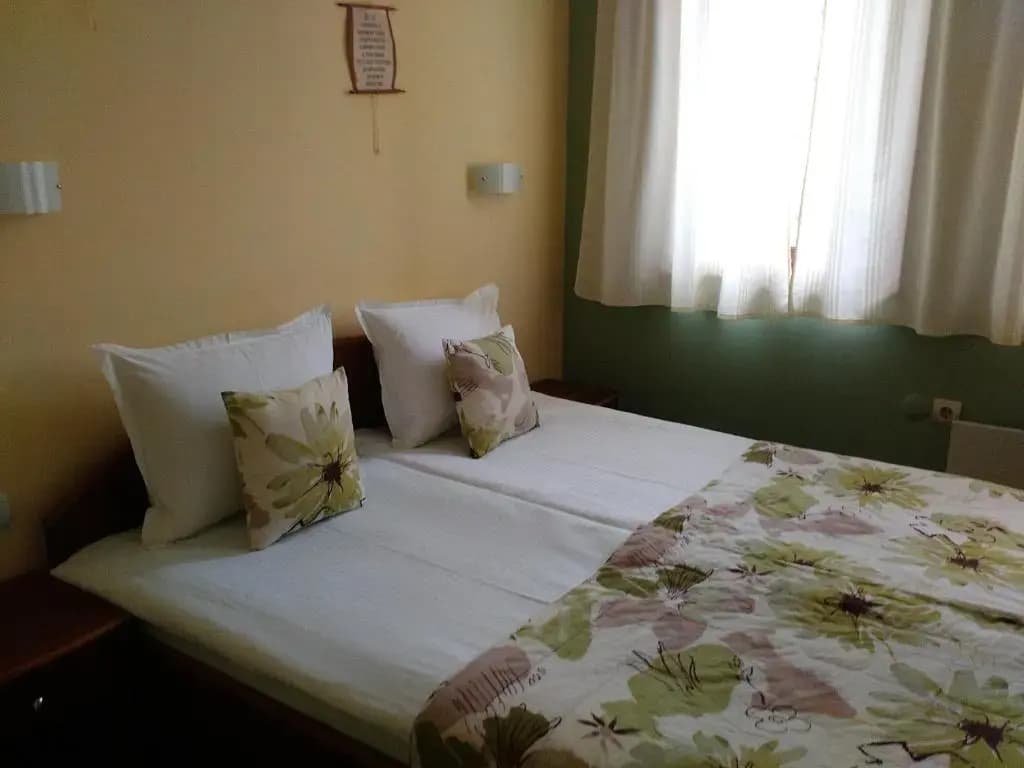 Comfort room
