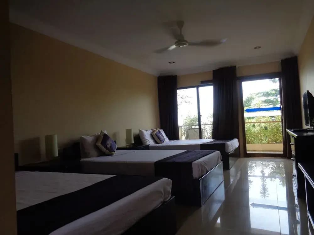 Hotel photo 12