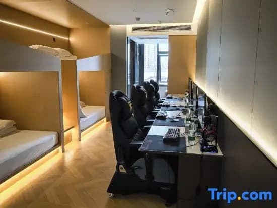 Standard Quintuple room