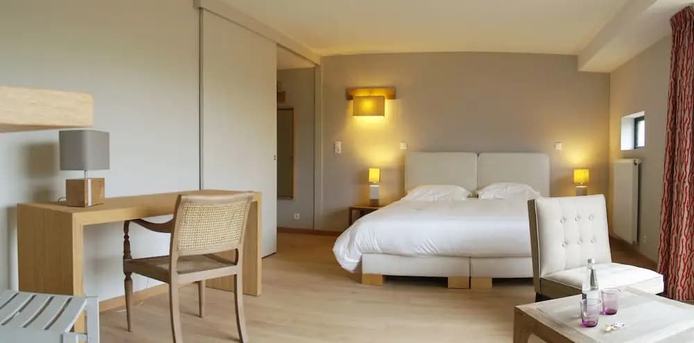 Standard Double room with balcony and with garden view full double bed