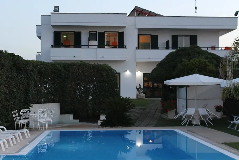 Hotel photo 12