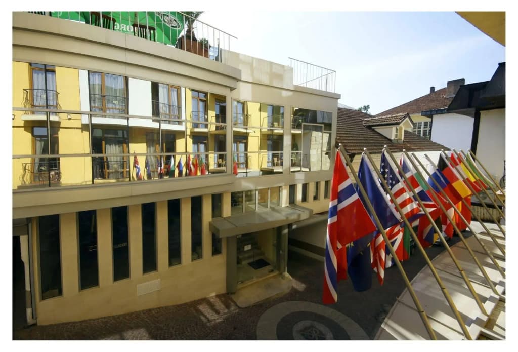 Hotel photo 1
