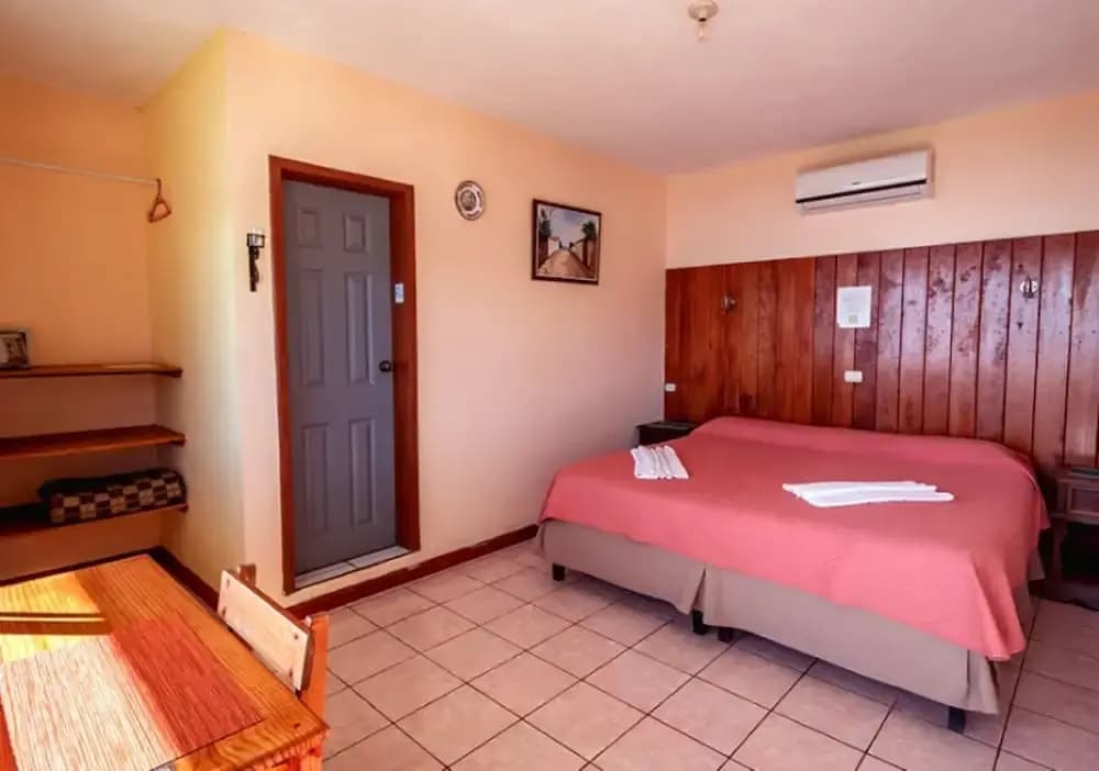 Superior Double room with lake view full double bed