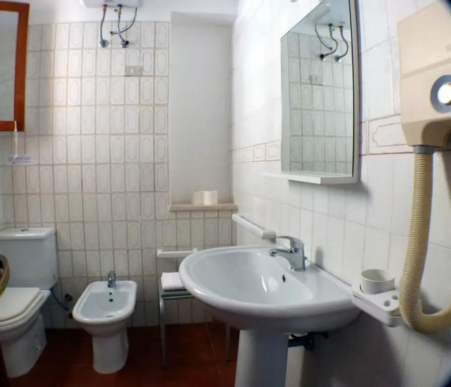 1 Bedroom Family Apartment