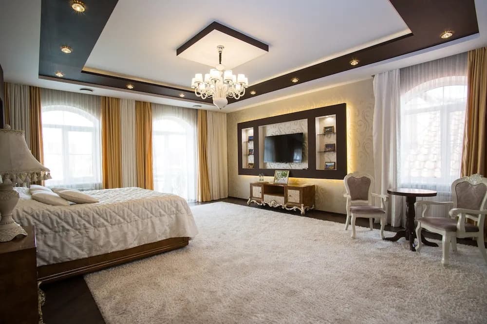 Suite with view