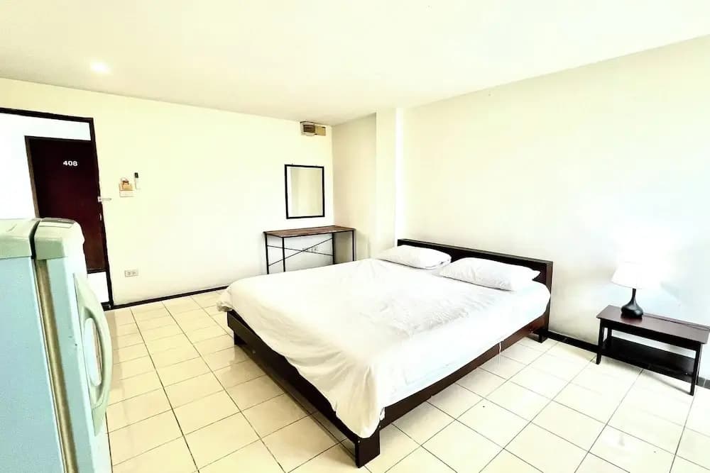 Standard Double room with balcony full double bed
