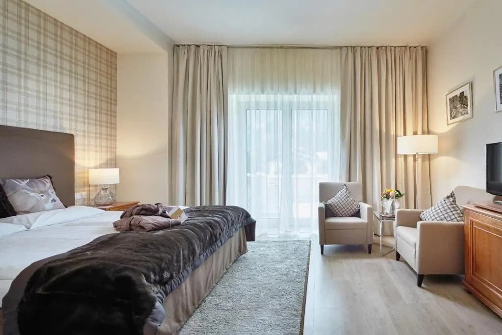 Standard Double room with balcony full double bed