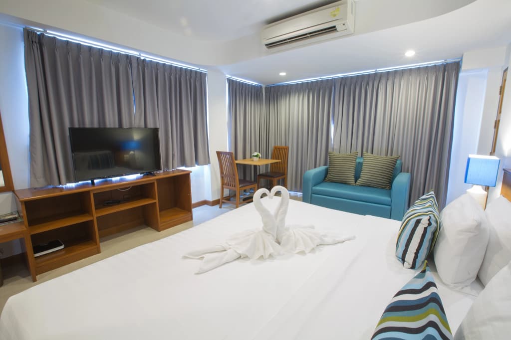 Deluxe Double room with sea view full double bed