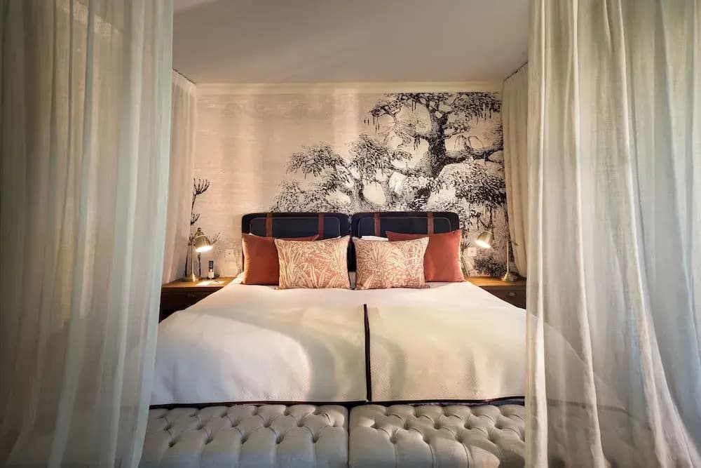 Suite with garden view