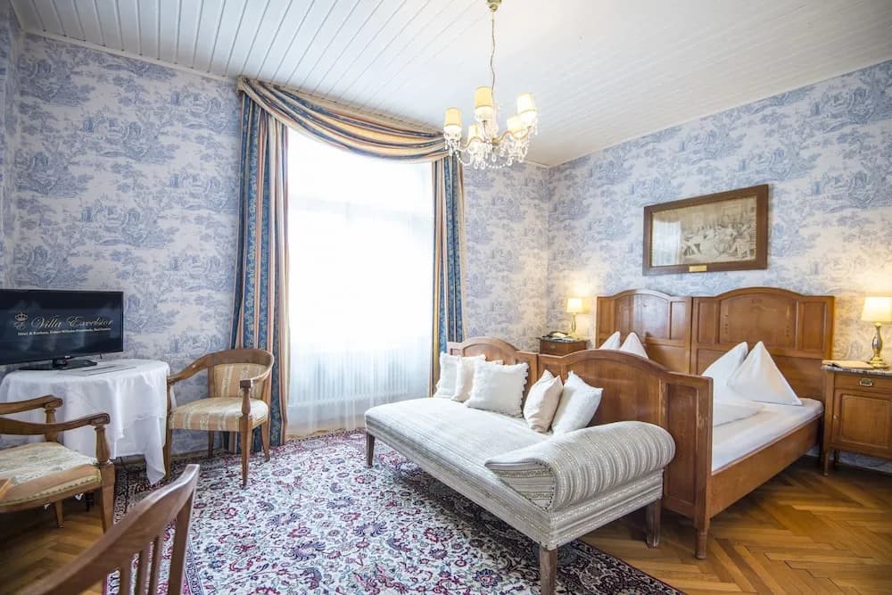 Standard Double room with balcony and with mountain view full double bed