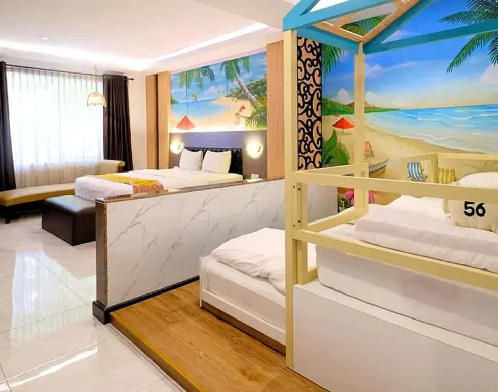 Standard Double Family room with balcony full double bed
