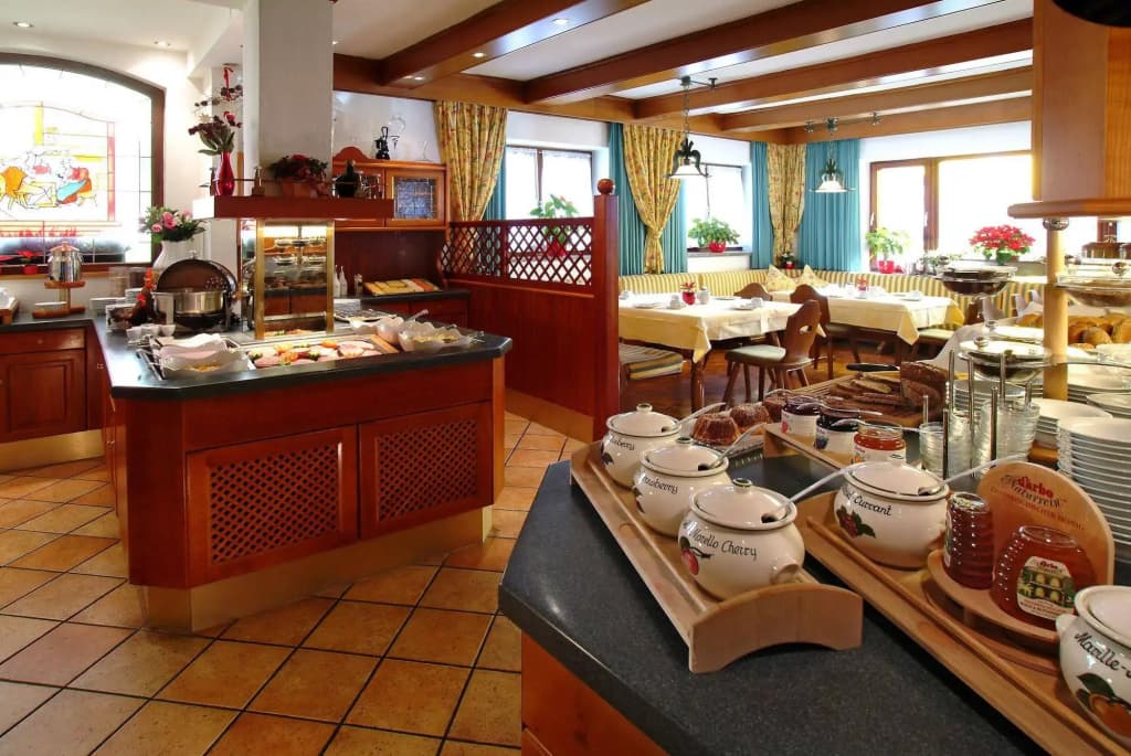 Hotel photo 12