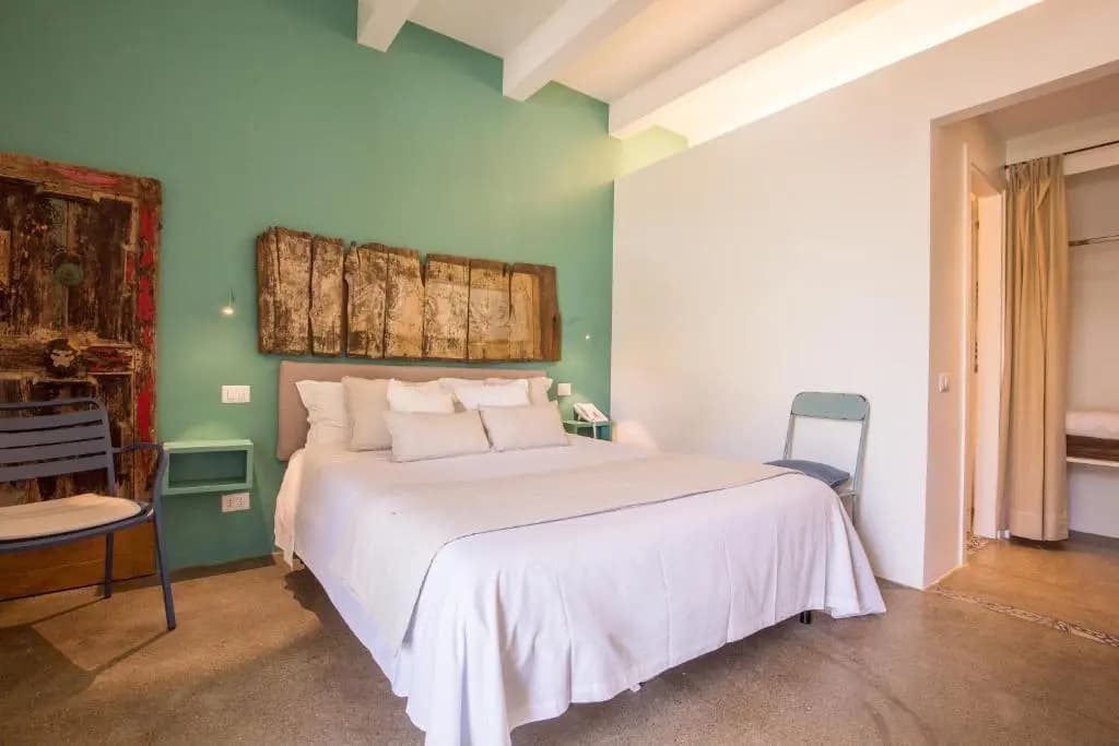 Standard Double room with garden view full double bed