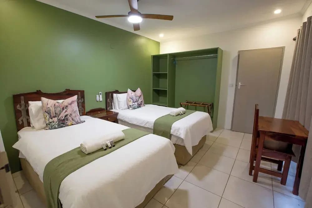 Deluxe Double room twin beds