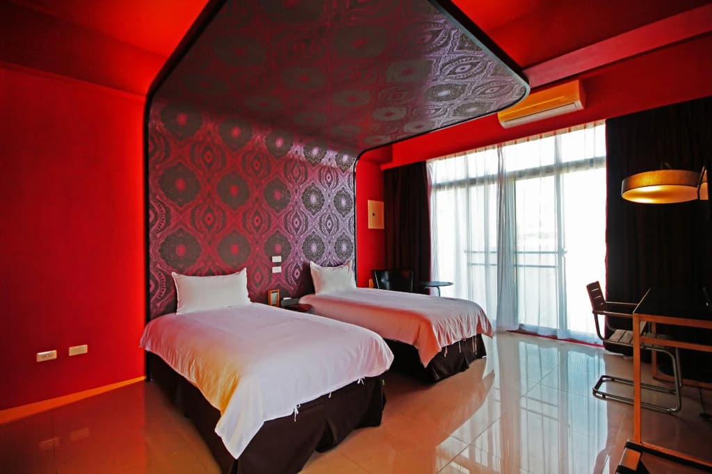 Deluxe Double room twin beds