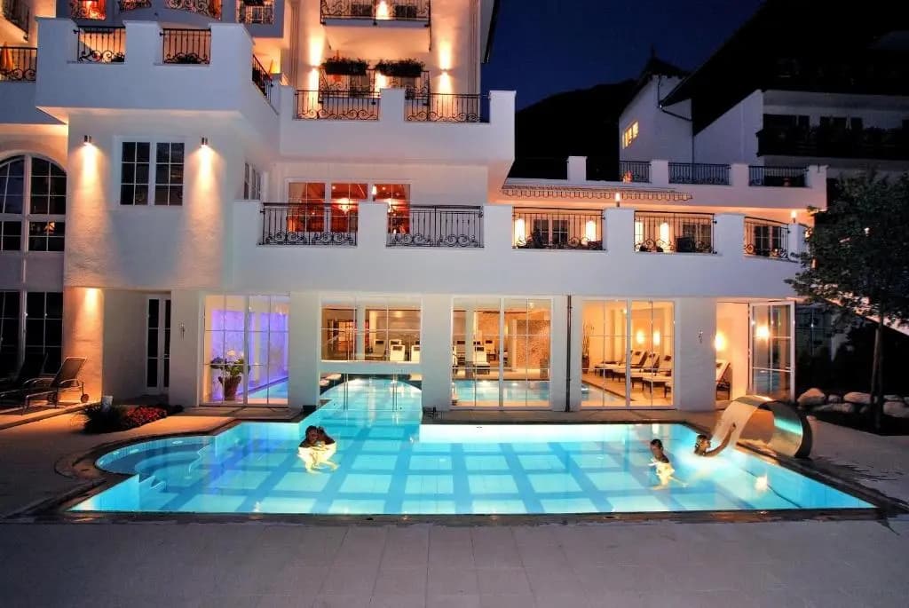 Hotel photo 1