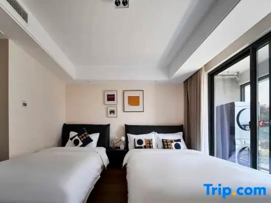 2 Bedrooms Standard Family Duplex room with balcony and with view