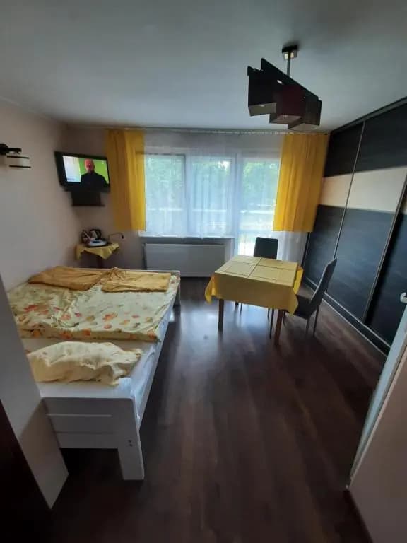 Deluxe Double room with balcony full double bed
