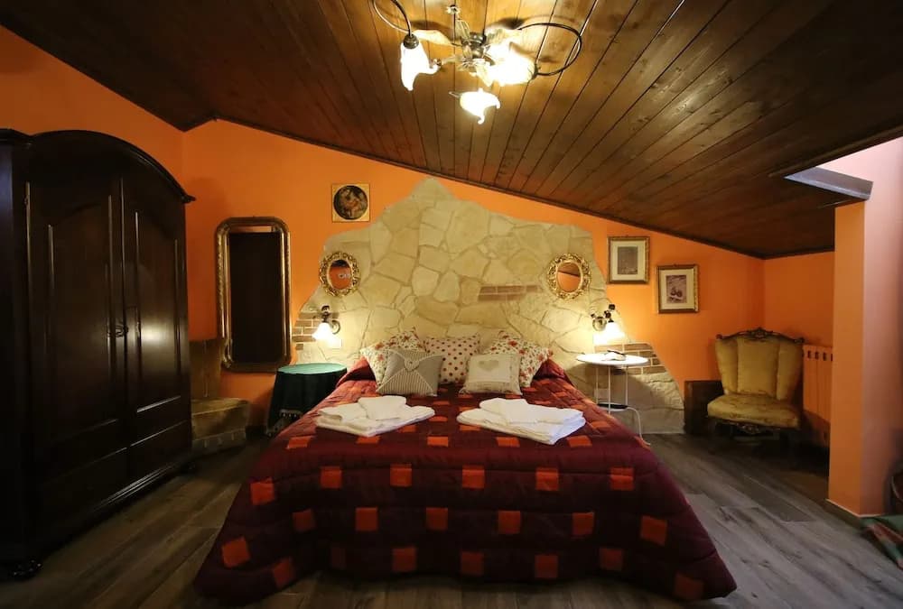 Standard Triple room with balcony
