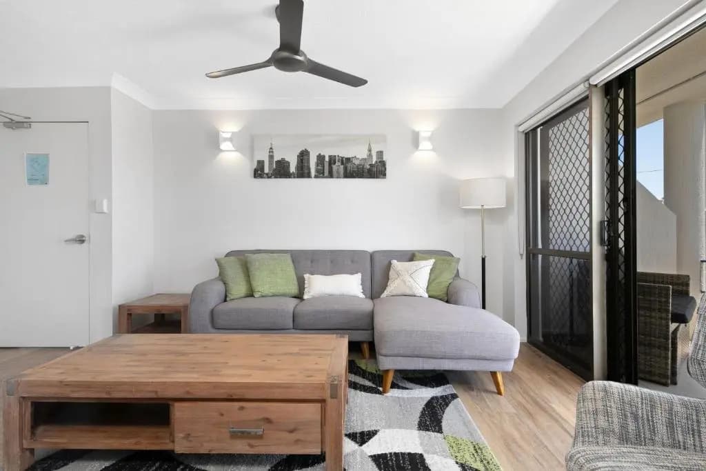 1 Bedroom Apartment