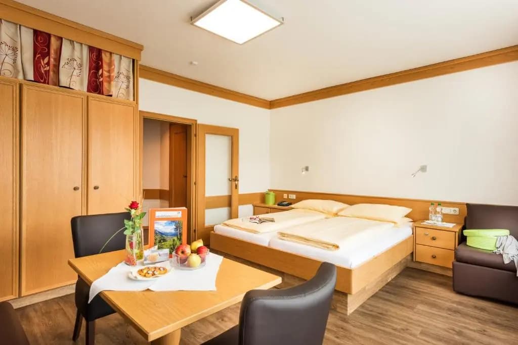 Deluxe Double room full double bed