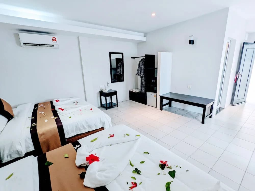 Deluxe Family room with balcony