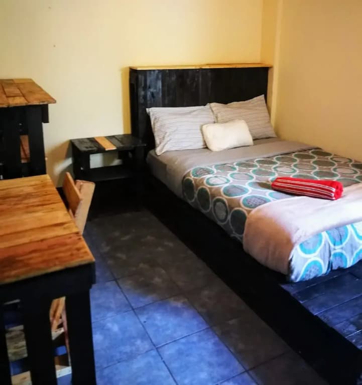 Economy room
