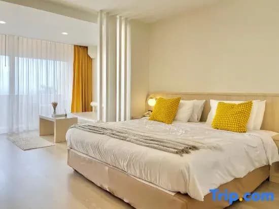 Deluxe room with sea view