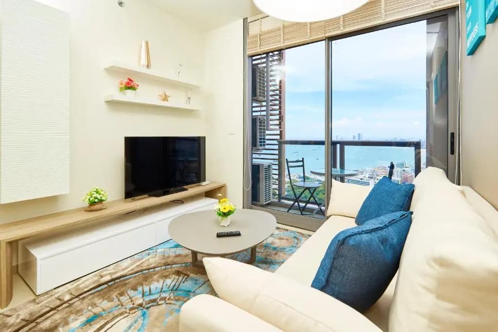2 Bedrooms Apartment with sea view