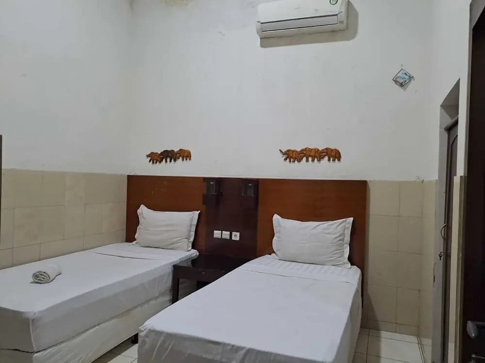 Deluxe Double room twin beds