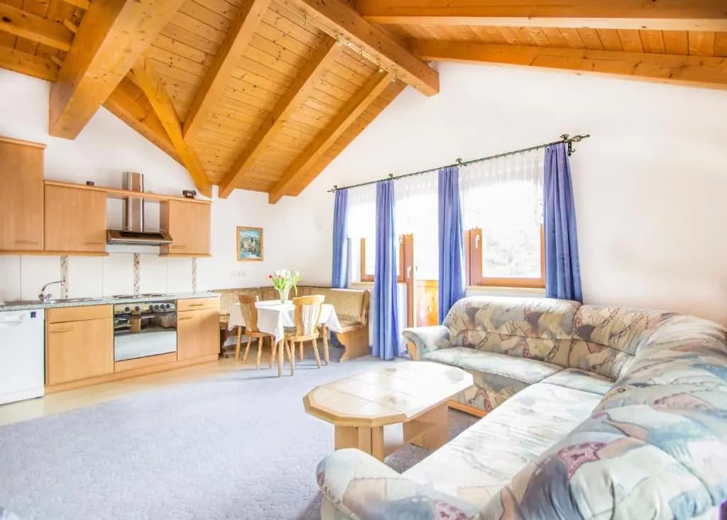 2 Bedrooms Apartment with balcony