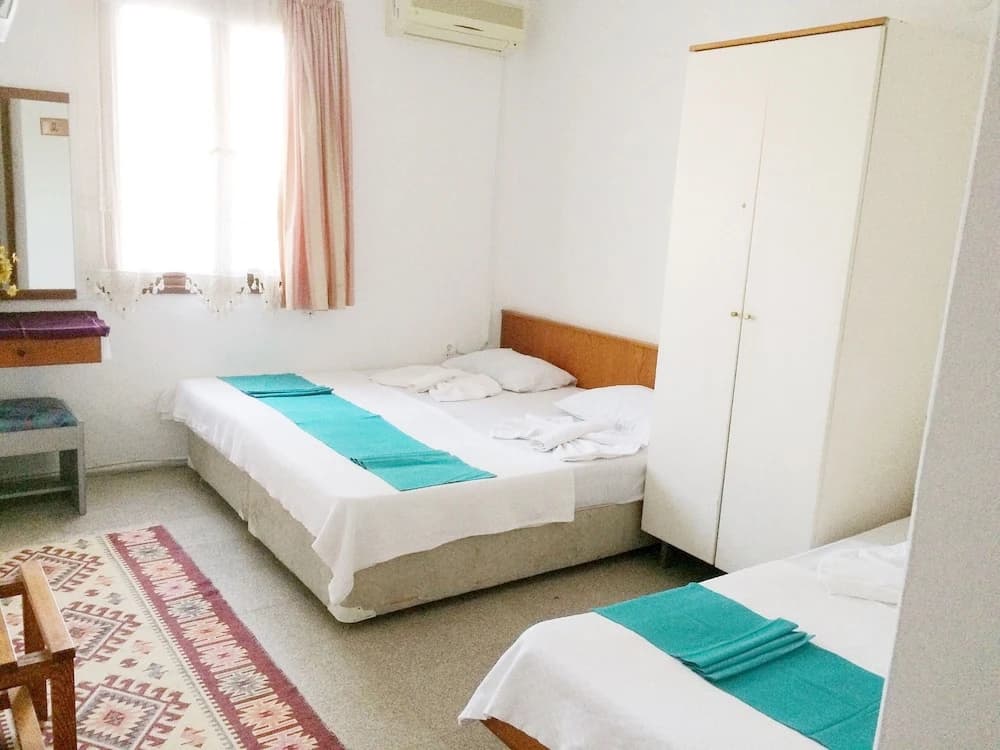 Economy room