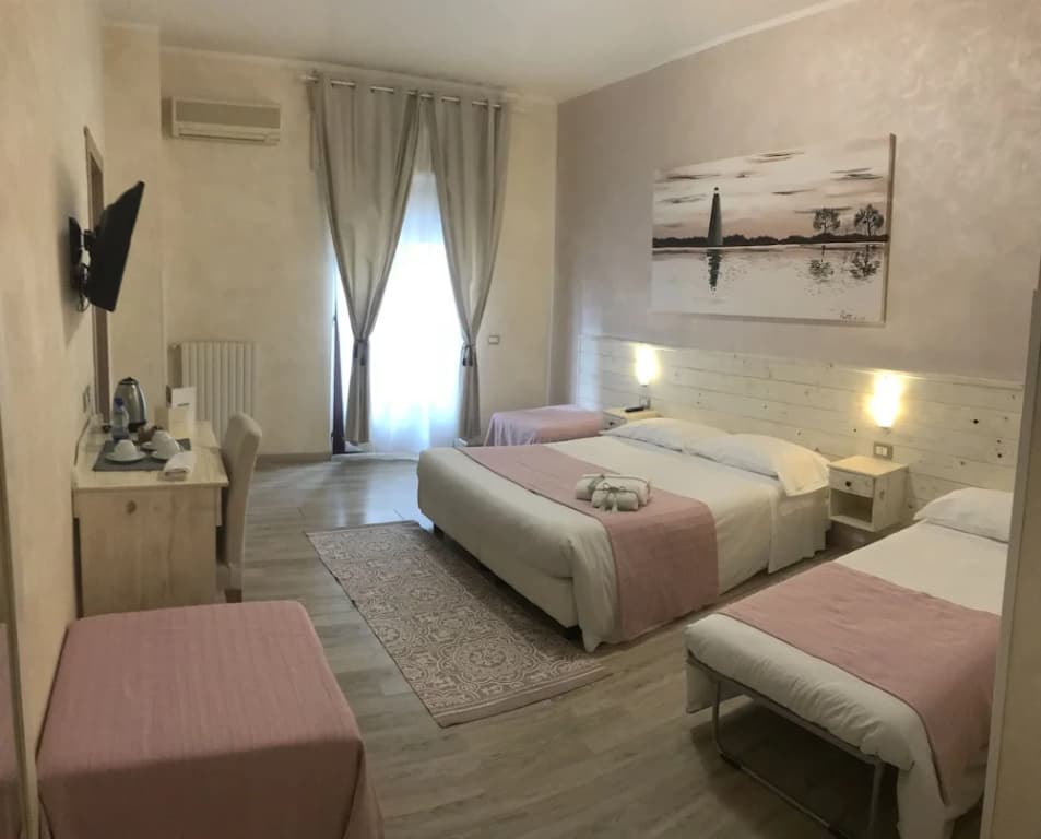Hotel photo 2