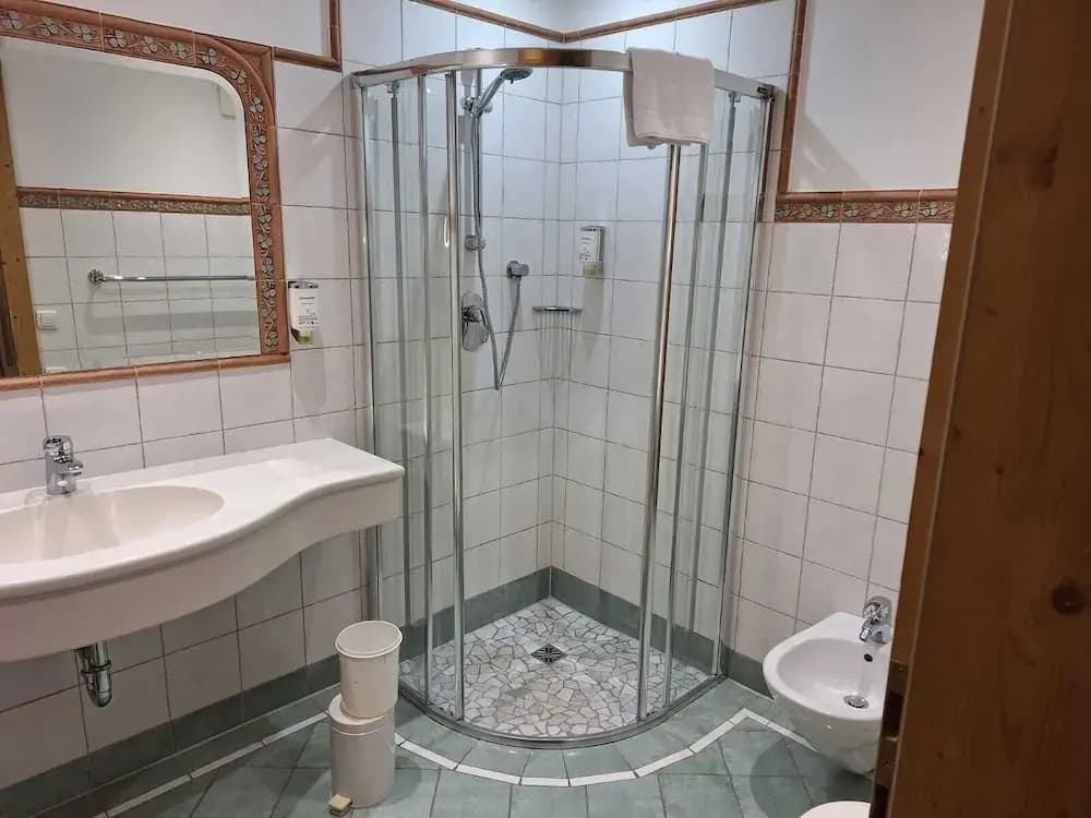Standard Double room with balcony and with mountain view full double bed