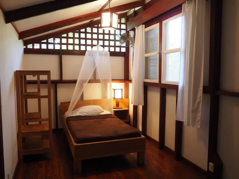 2 Bedrooms Standard Family room
