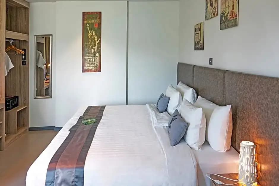 Deluxe room with balcony