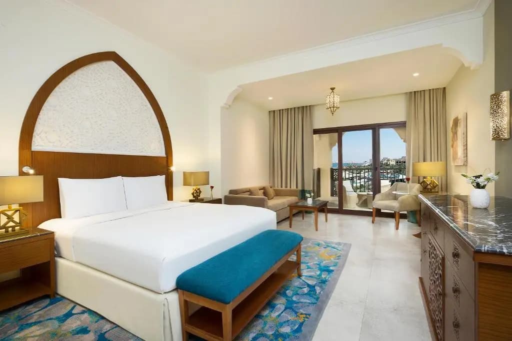 Deluxe Double room with garden view full double bed