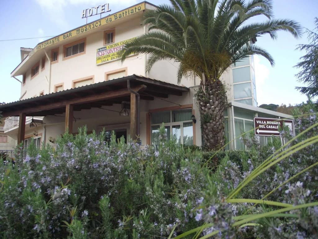 Hotel photo 1