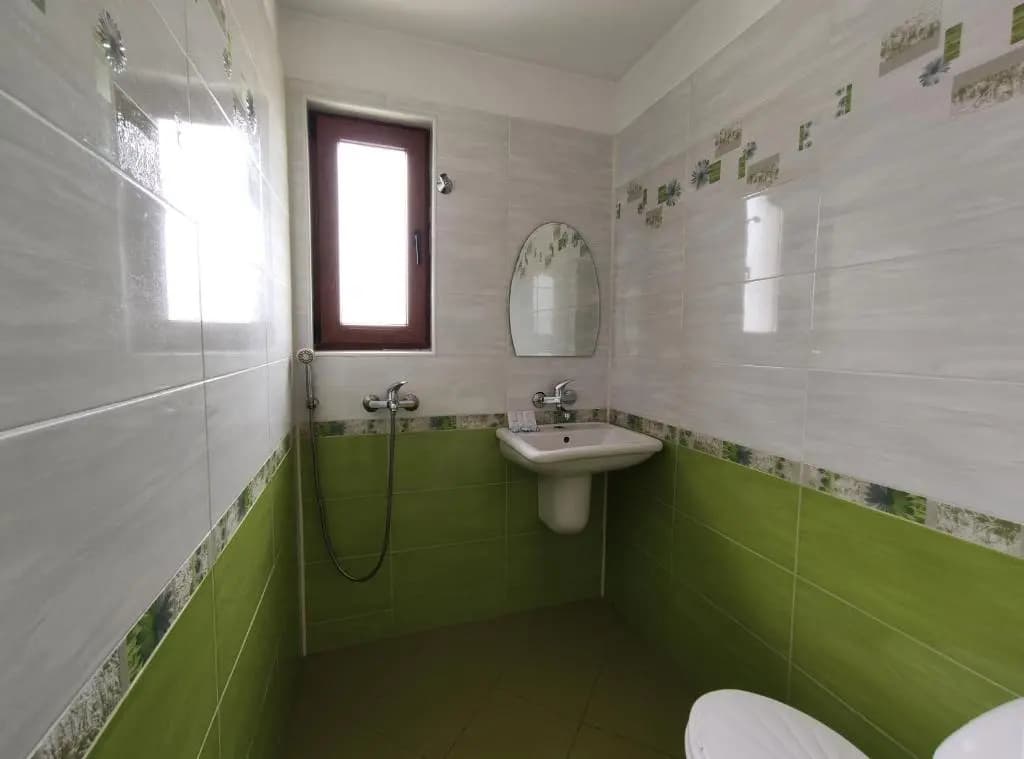 Economy room